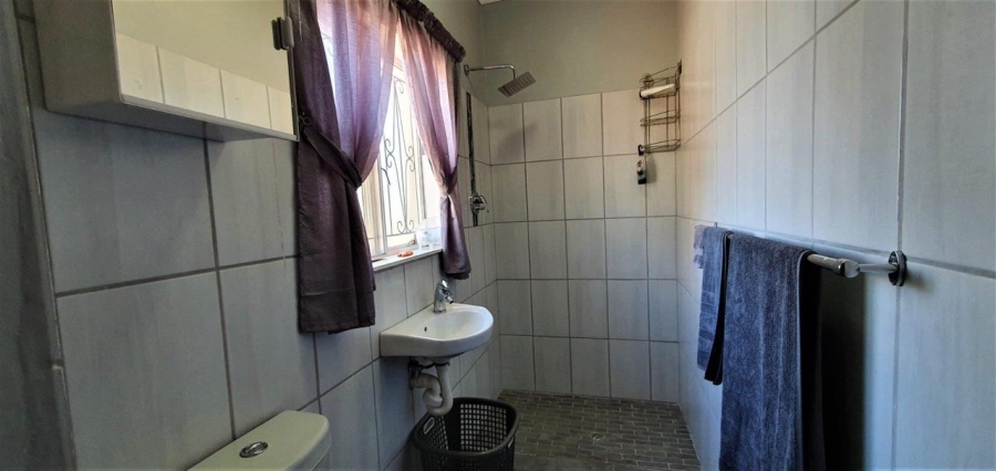 4 Bedroom Property for Sale in Flora Park Northern Cape